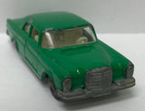 Lesney Matchbox Regular Wheels #46 Mercedes-Benz 300 SE
