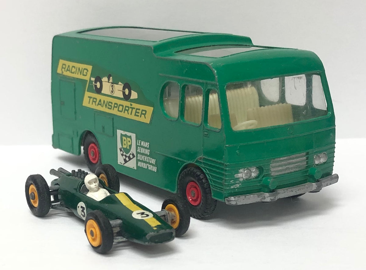 Lesney Matchbox Major Packs BP Racing Car Transporter M-6 w