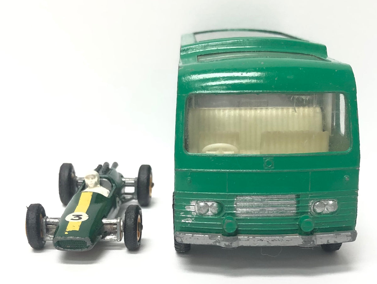 Lesney Matchbox Major Packs BP Racing Car Transporter M-6 w