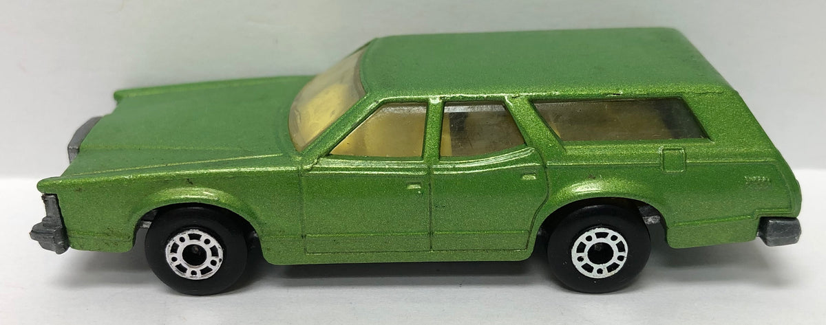 ABAO Automobiles Matchbox (1/64) Cougar Villager.