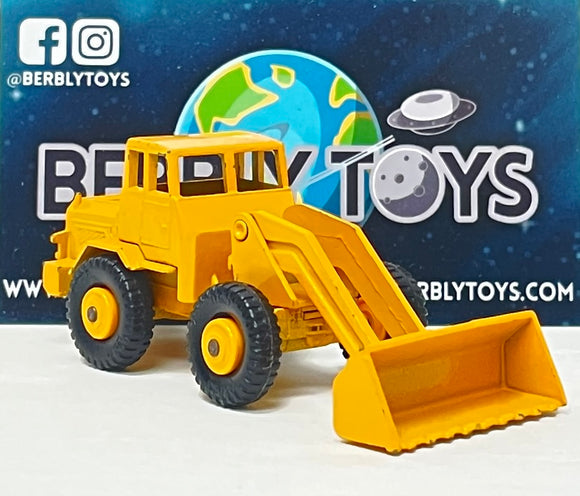 Lesney Matchbox 1965 Regular Wheels #69 Hatra Tractor Shovel | Removable Tires