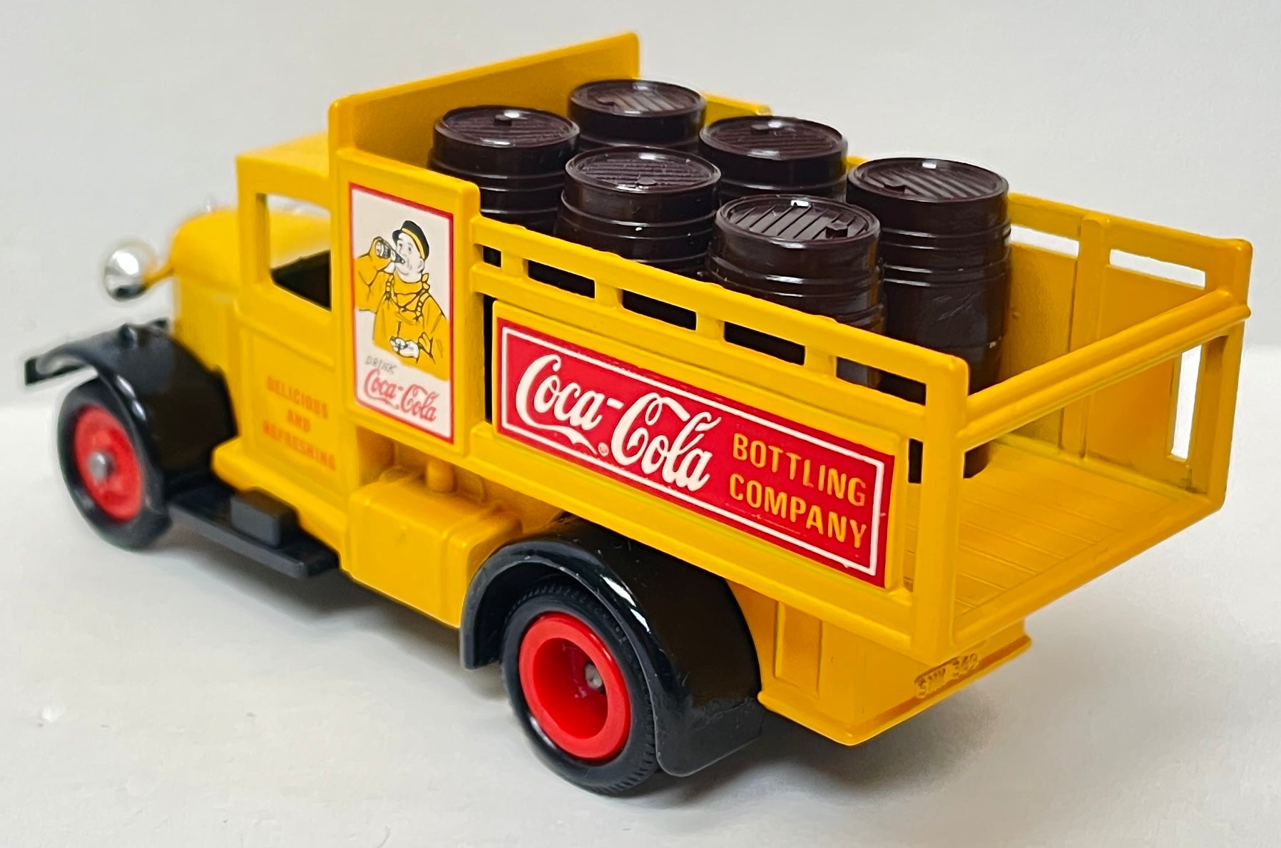 Lledo Models of Days Gone Coca-Cola Delivery Truck With Box MFG
