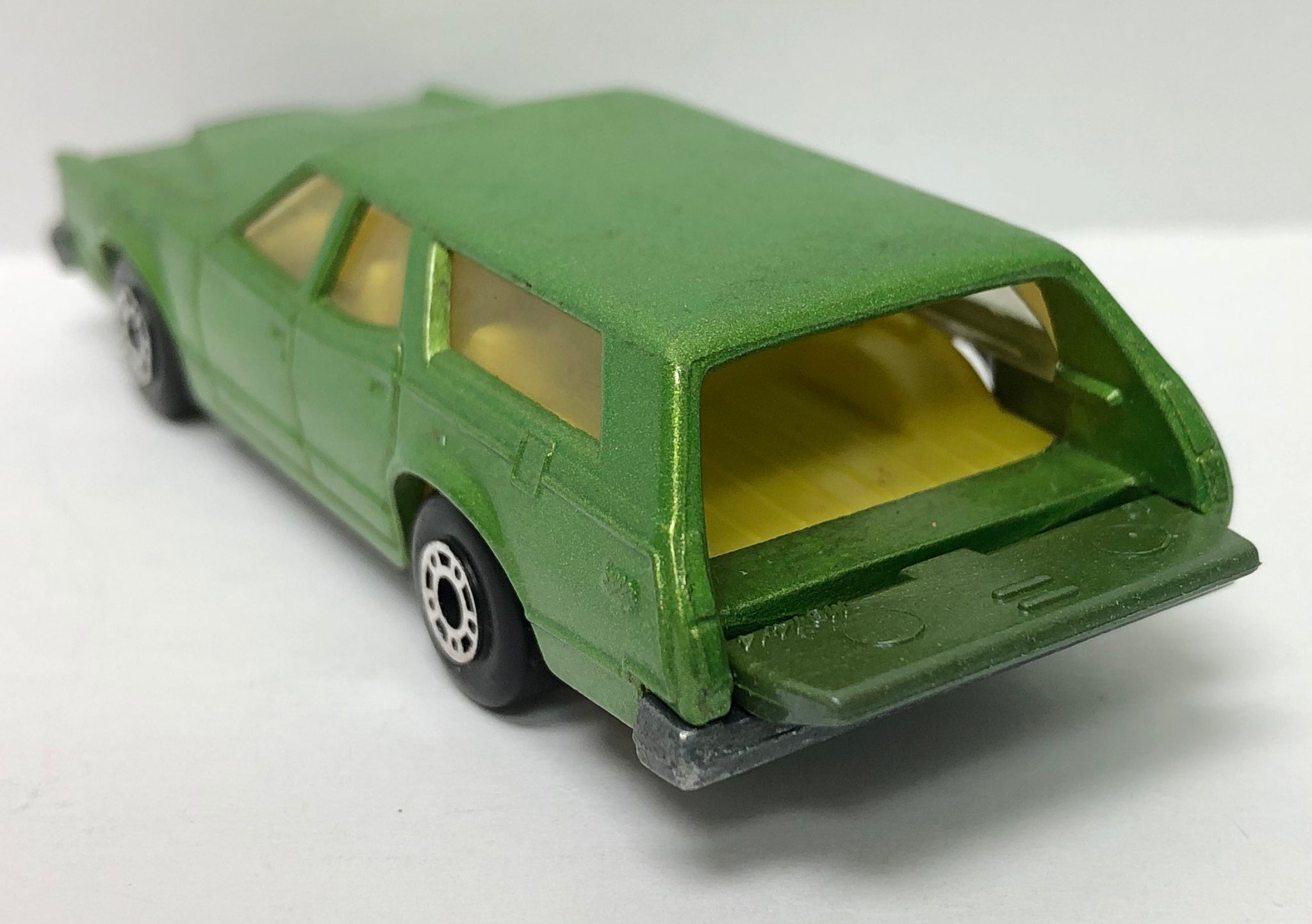 Lesney Matchbox Superfast #74 Cougar Villager – Berbly Toys