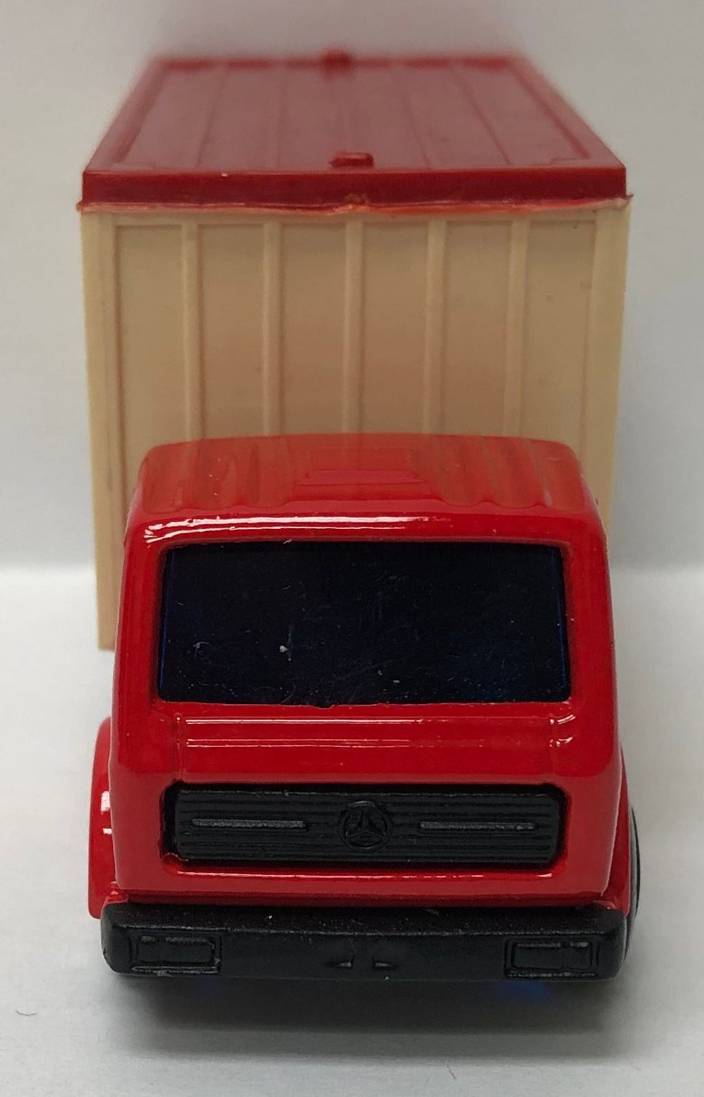 Lesney Matchbox Superfast #42 Mercedes Container Truck