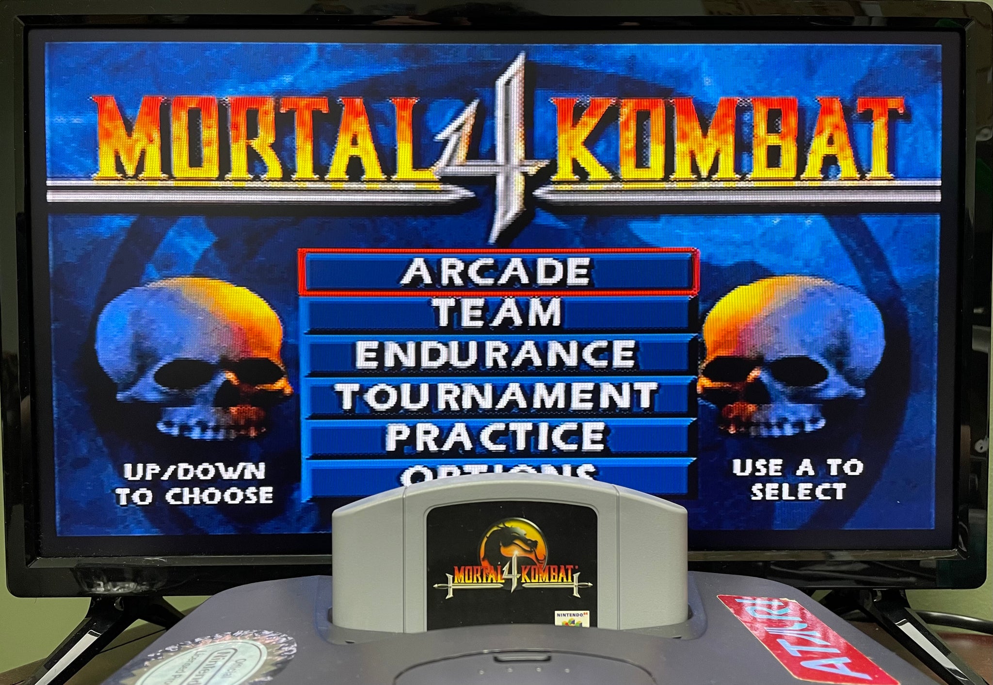 Play Nintendo 64 Mortal Kombat 4 (USA) Online in your browser 